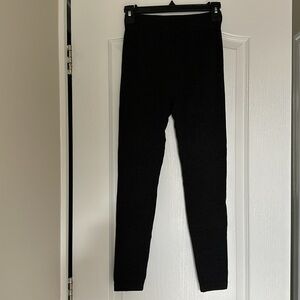 Spanner leggings/lounge wear in black with a heather look. Size small